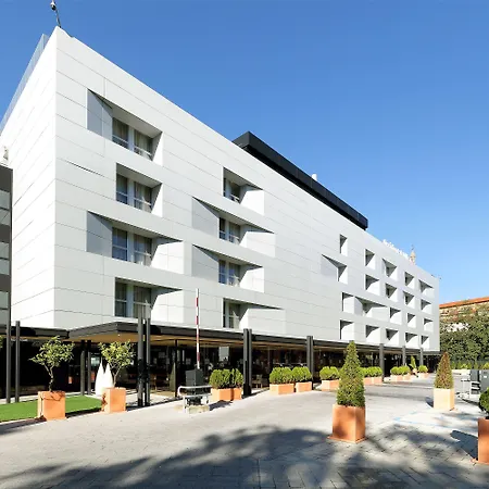 Occidental Hotel 4*