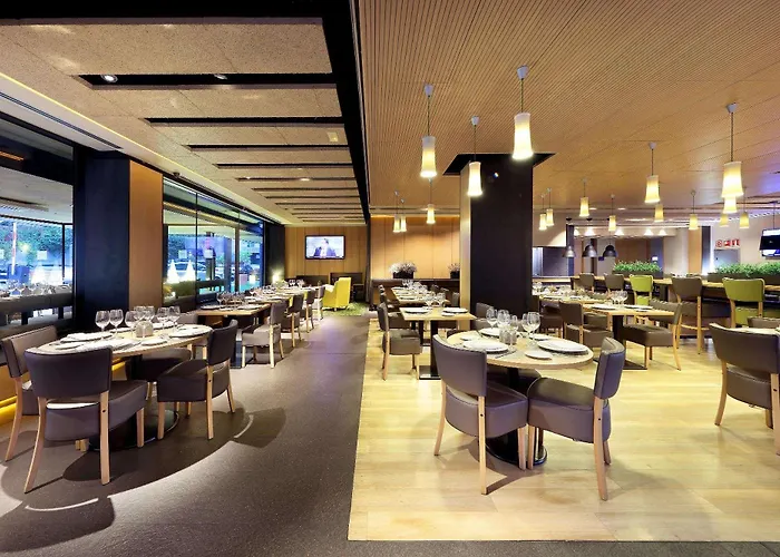 Отель Occidental 4*