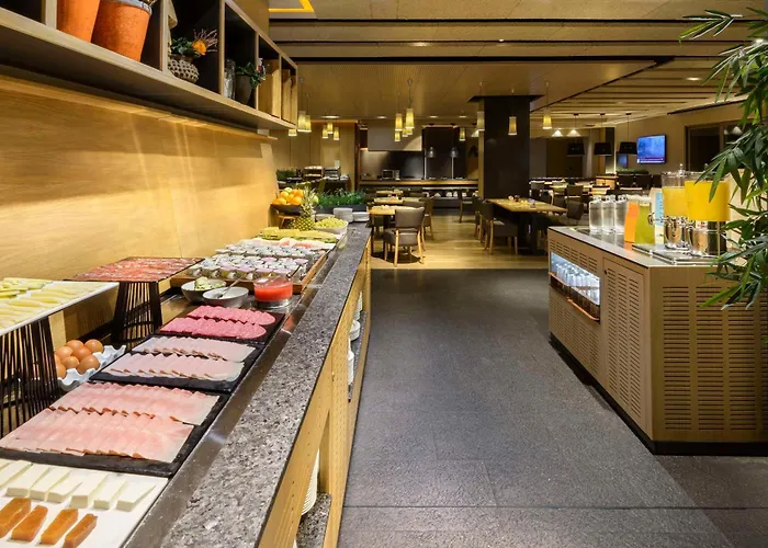 Отель Occidental